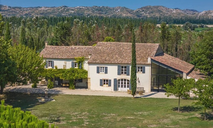 Graveson Otro | Mas de caractère exceptionnel de 600m2 en Provence 12 personnes piscine au calme