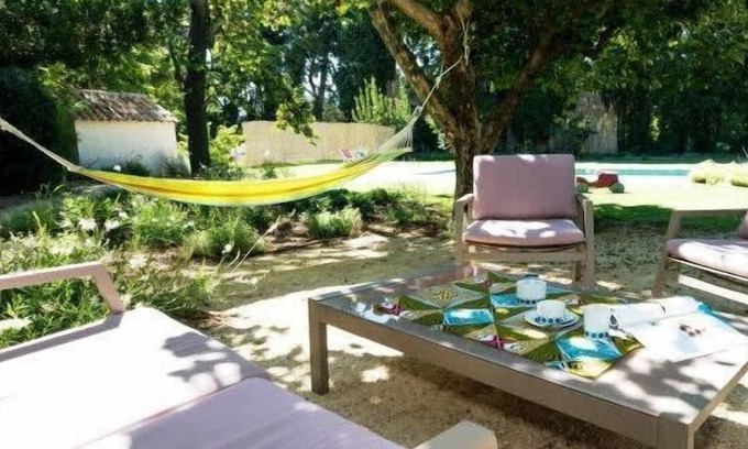Barbentane Villa | Mas de la Montagnette
