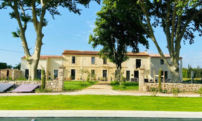 Arles Cama Y Desayuno | MAS DES 2 PLATANES