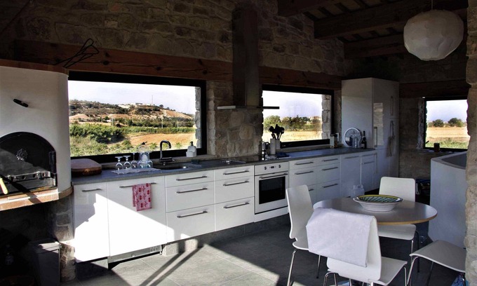 Sant Marti de Riucorb Cabaña | Mas Fogonussa - Casa rural con piscina en los viñedos - Enoturismo y Oleoturismo