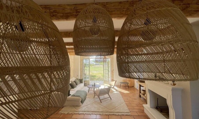 Mallemort Casa | Mas la Pradelle, at the gates of the Luberon, ideal for 12 people