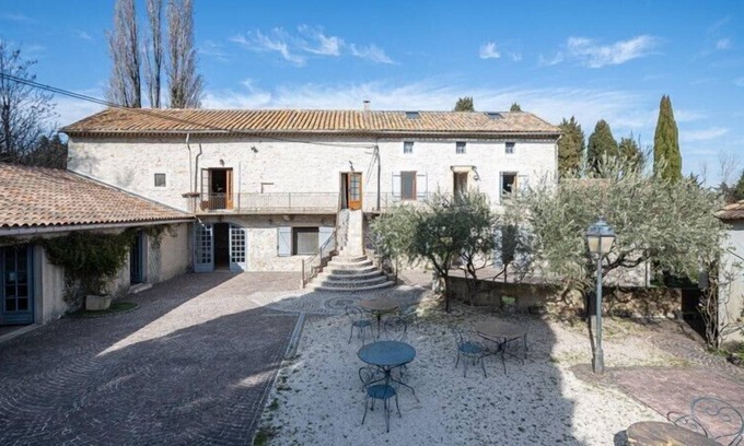 Saint-Laurent-des-Arbres Casa | Les chambres du mas Petit Nizon