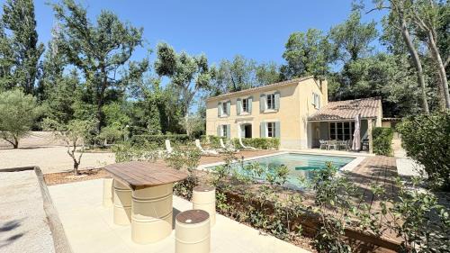 Les Angles Casa | Mas Provençal près d'Avignon