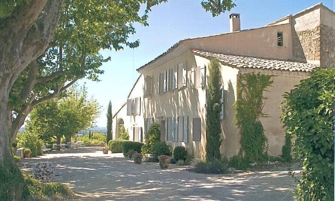 Aubignan Otro | Mas provenzal, tranquila y muy amplia con piscina privada y gran jardín.,