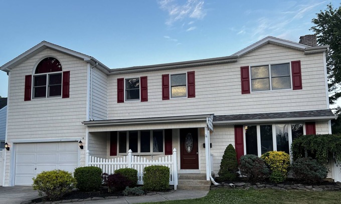 Massapequa Park Casa | Massapequa Park Meadow Paradise
