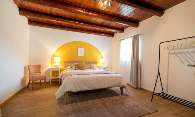 Riazzino Apartamento | Massaresc apartment