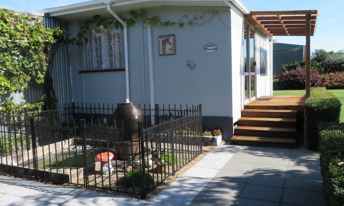 Rotoorangi Cabaña | Massey Country Cottage - 20 minutos del lago Karapiro, el Velódromo, el Santuario Mt
