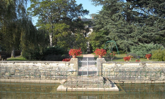 Saint-Martin-de-Lixy Casa | Verdadero "remanso de paz" en el sur de Borgoña, a 80 km de Lyon