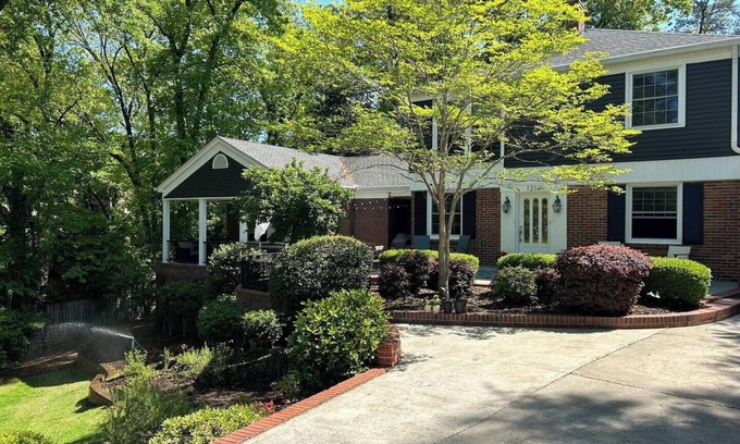 Forest Hills Casa | Masters: Mid Century meets Southern Traditional