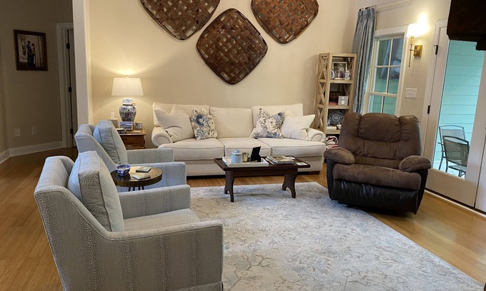 Evans Casa | Masters Rental, 7 miles from course, 6 bedrooms, southern charm