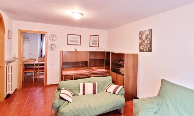 Cassina Valsassina Apartamento | MAT CASSINA P1 · Mountain apartment in a typical courtyard