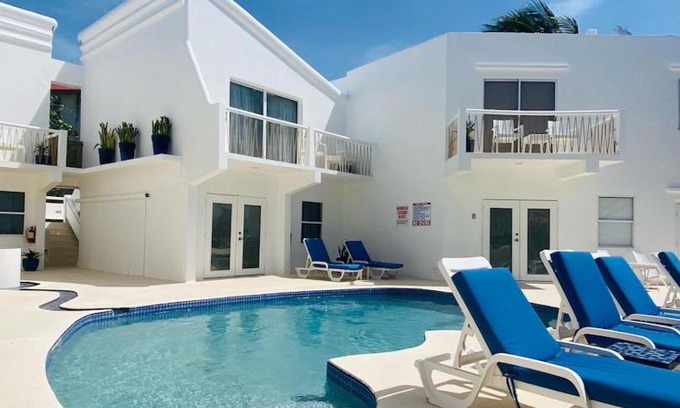 San Pedro Hotel | Mata Rocks Resort