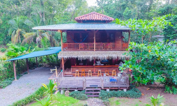 Punta Uva Casa | Matix Beach House for 6 guests, steps from the bea