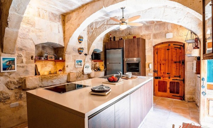Munxar Villa | Matli Farmhouse, your stunning Gozo getaway.