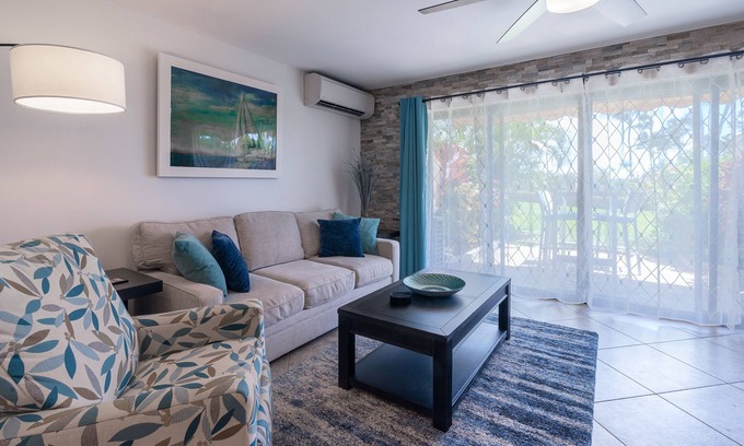 Kihei Condominio | Maui Kamaole # J-110 Hermosa 1Bd / 2Ba, Playa temática, planta baja, para 4 personas