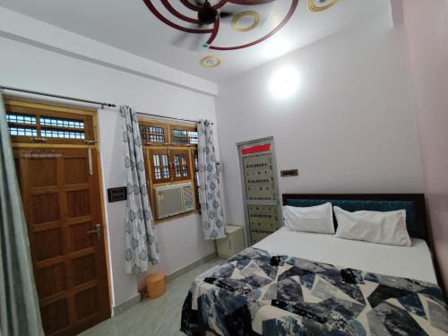 Faizabad Casa | Maurya Palace