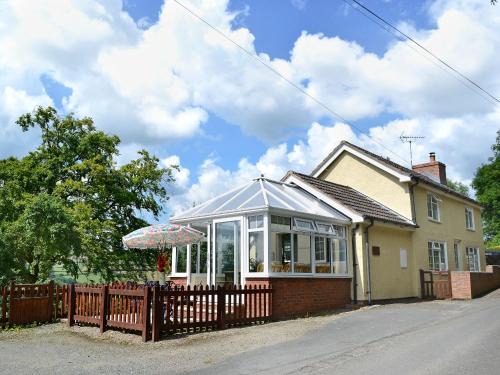 Kington Casa | Mavis Cottage