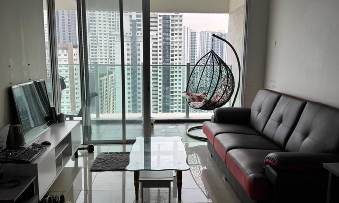 Sentul Pasar Apartamento | Maxim City Lights, 28th Floor City View with Balcony