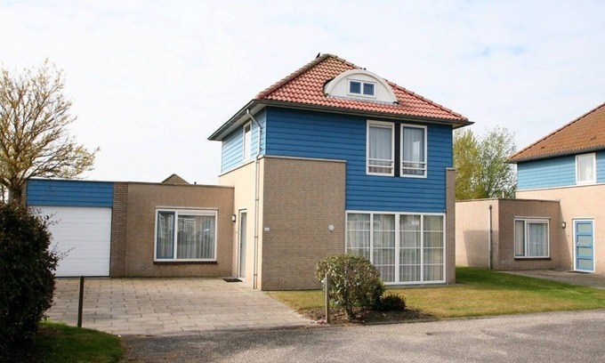 Hoofdplaat Casa | Maxime 209 - Kustpark Village Scaldia - Large detached holiday villa with garage