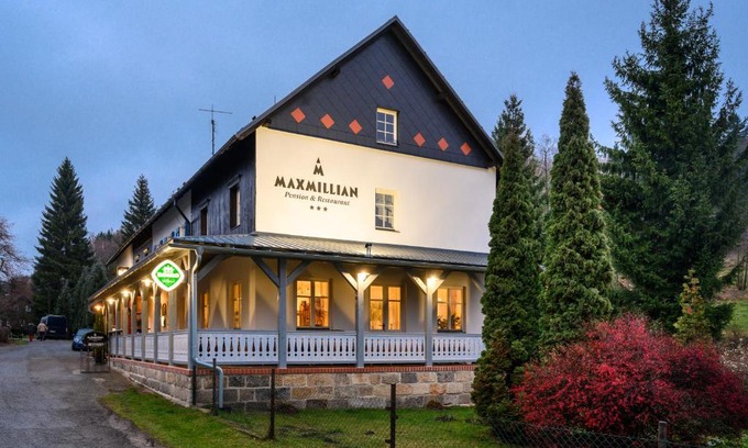 Marenice Casa | MAXMILLIAN Pension & Restaurant