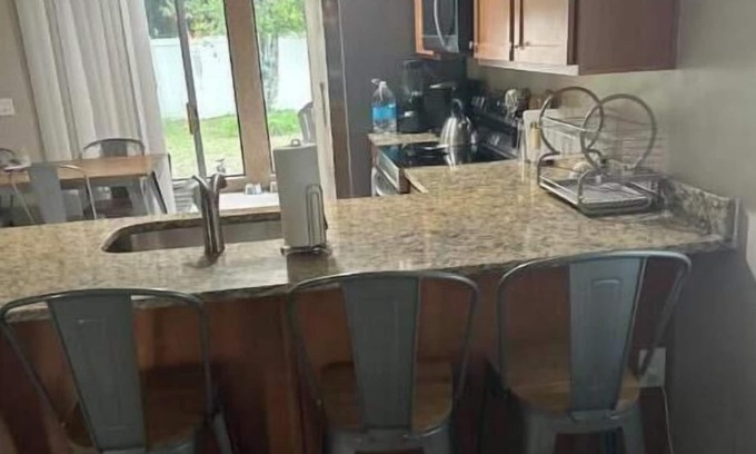 Winter Springs Casa | Maxx Maximum Comfort LLC 2 Bedrooms, 1 Bathroom