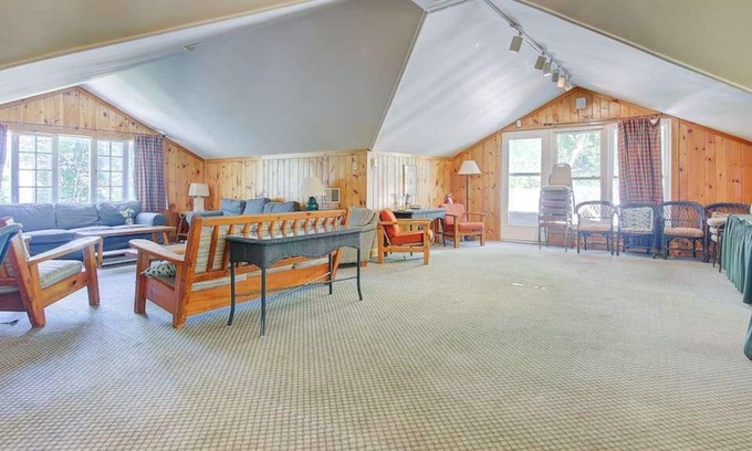 Georgina Cabaña | Lakeview Lodge Para Grupos Grandes en Jackson Point