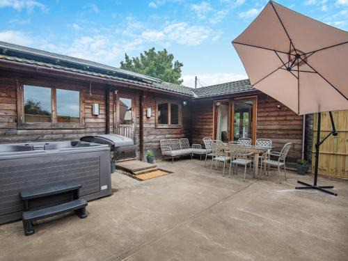Sleaford Casa | Mayfield Lodge - Uk39917