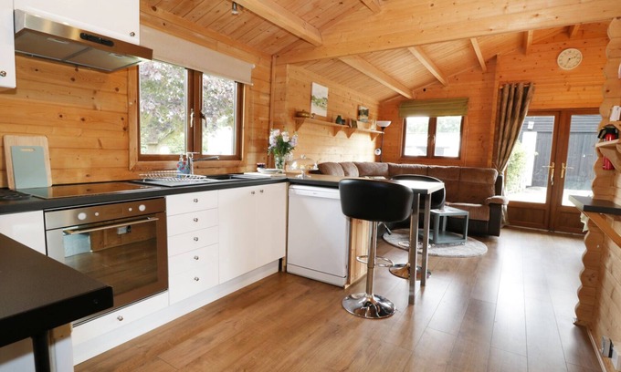 Loppington Cabaña | MAYFIELDS LODGE, ideal para familias, con un jardín en Wem, Ref 965142