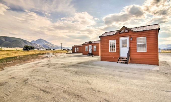 Livingston Cabina | Mayfly Cabin (Cabin #3)