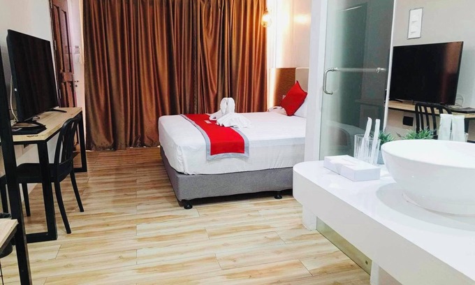 Puerto Princesa City Centre Hotel | Mayumi Lodge
