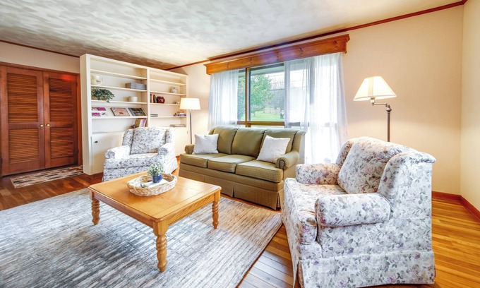 Mayville Casa | Mayville Vacation Rental - Walk to Chautauqua Lake