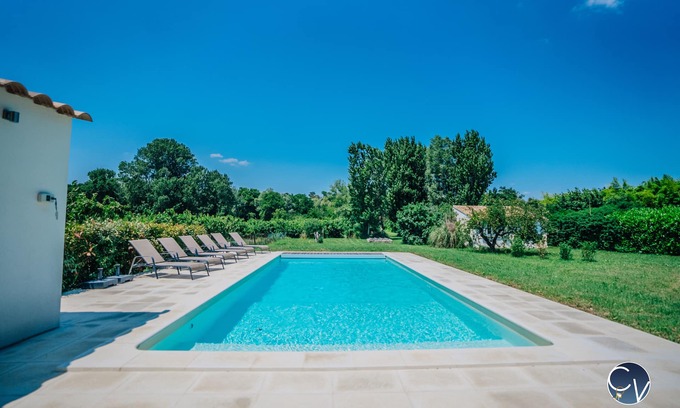 Saint-Quentin-la-Poterie Casa | Mazet au Calme -piscine Privée-grand Jardin Arboré