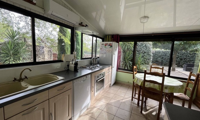 Les 3 Ponts Casa | Mazet in the heart of nature, 5 minutes from the city center of Nimes