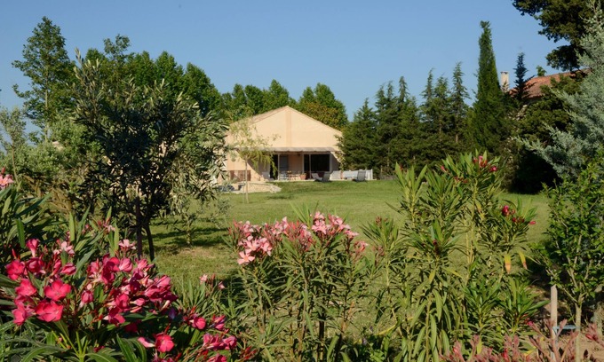 Plan-d'Orgon Casa | Mazet restaurado en 2016