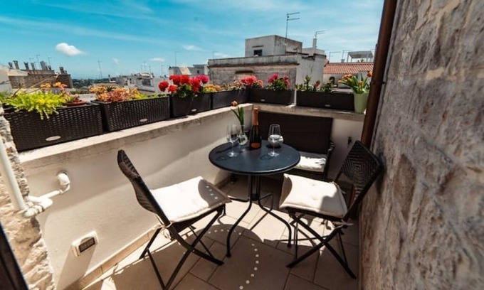 Old Town Cisternino Apartamento | Mazzini Terrace - Exclusive Historic Center Apt