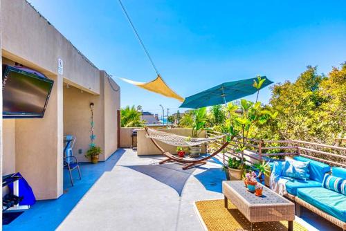 South Mission Beach Apartamento | MB 3BR Oceanview Penthouse with HUGE Rooftop decks