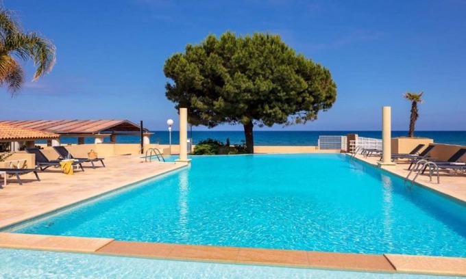 Santa-Lucia-di-Moriani Apartamento | MB4 Loggia by Interhome