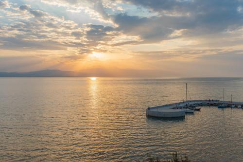 Loutraki-Agioi Theodoroi Apartamento | MC 2 Residences