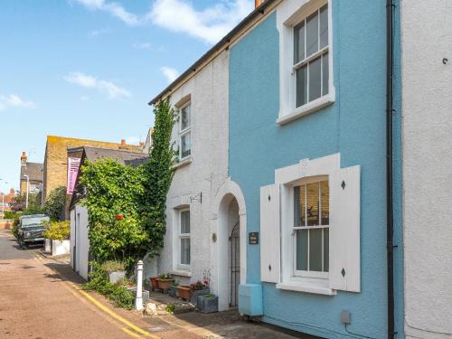 Broadstairs Casa | Mcenroe Cottage