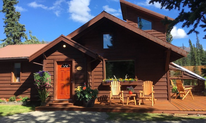 McKinley Park Casa | ¡Los alquileres de las casas Carlo House, Carlo Guest Cabin y Carlo Loft-House para cualquier necesidad!
