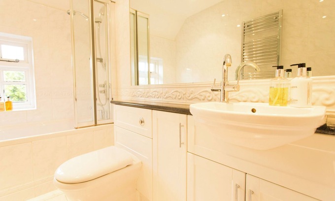 Petham Cabaña | Meadow Cottage a pretty, Secluded 4 bedroom house.