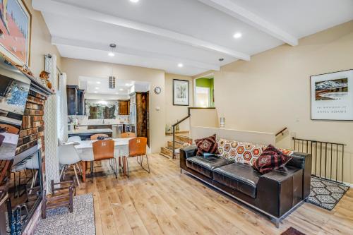 Idyllwild Casa | Meadow Creek House