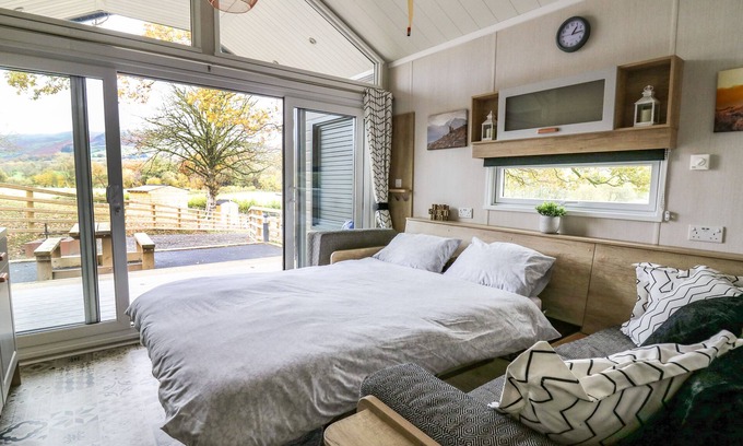 Llandrindod Wells Cabaña | Meadow Retreat