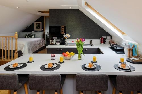 Ryde Casa | Meadow View Barn - Ryde
