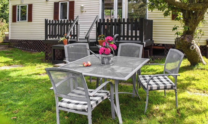 Irstead Cabaña | Meadow View Van - UK44667