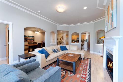 Historic Downtown Durango Casa | Mears House Unit 3H