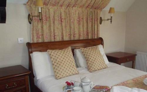 Aughrim Cama Y Desayuno | Meath Arms Country Inn