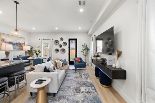 OST - South Union Casa | Med Center Retreat Near Downtown Games Wifi Desk