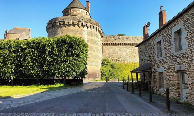 Montaubert - Rille - Saint-Sulpice Casa | Medieval Getaway