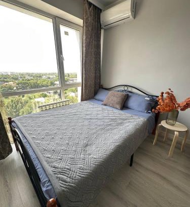 Almaty Apartamento | MEDINAHOTELKZ, #75, вид на горы и закат, 15 мин до арбата, HALAL